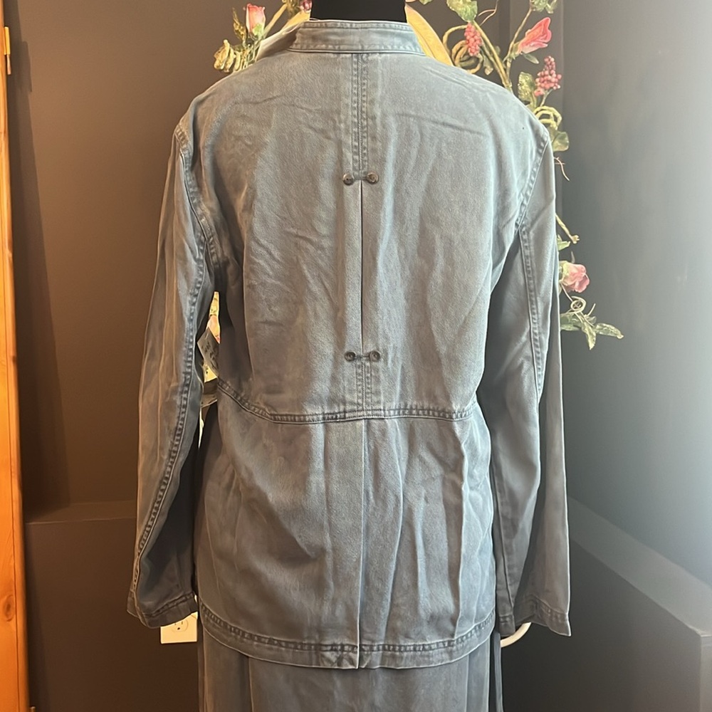 jacket - Picture 3 of 6